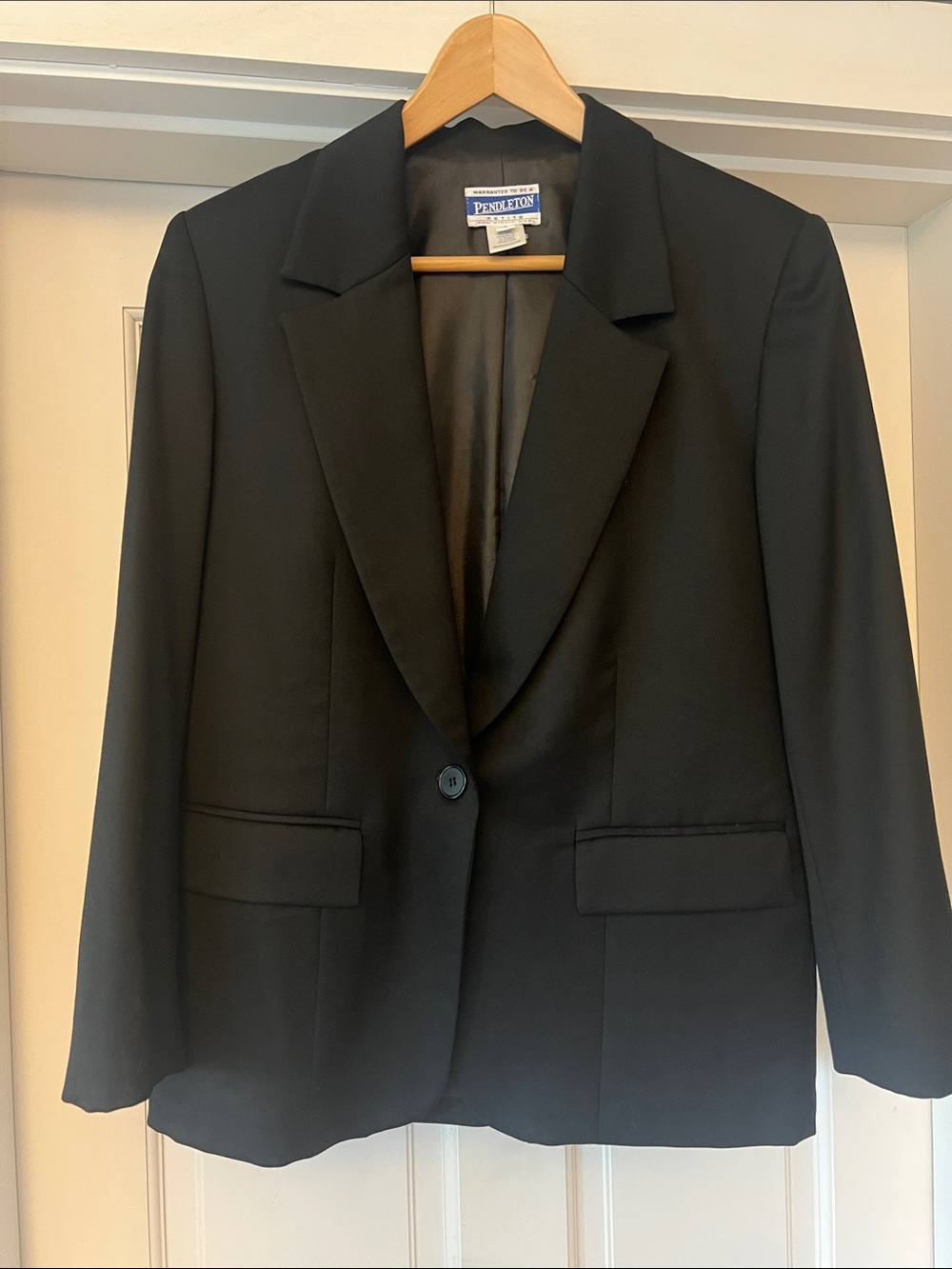 Vintage Pendleton Black Tailored Single-Button Women's Blazer